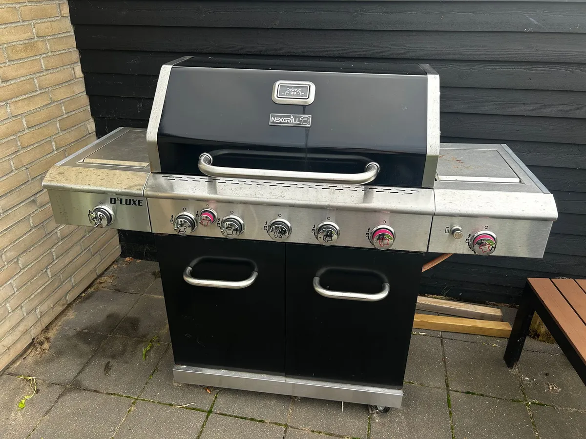 Stor gasgrill - Nexgrill Deluxe — billede 1 af 2