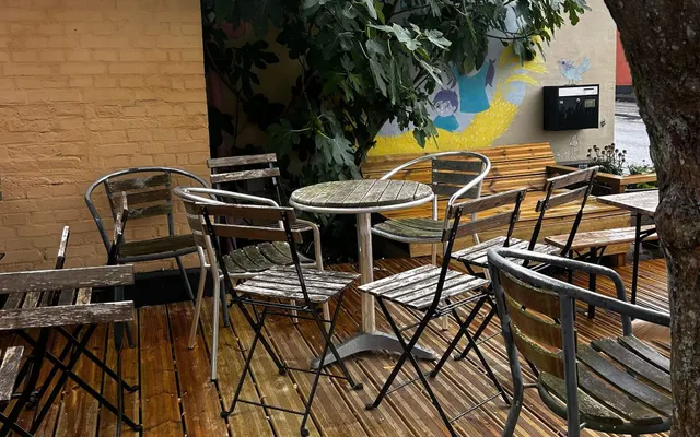 Caféborde og stole — billede 2 af 2