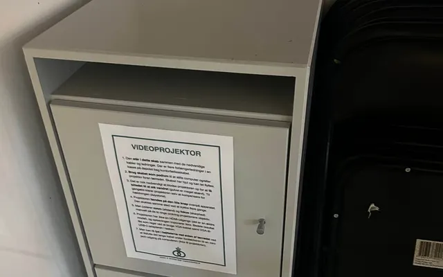 Videoprojektor - Acer X1161 — billede 3 af 4